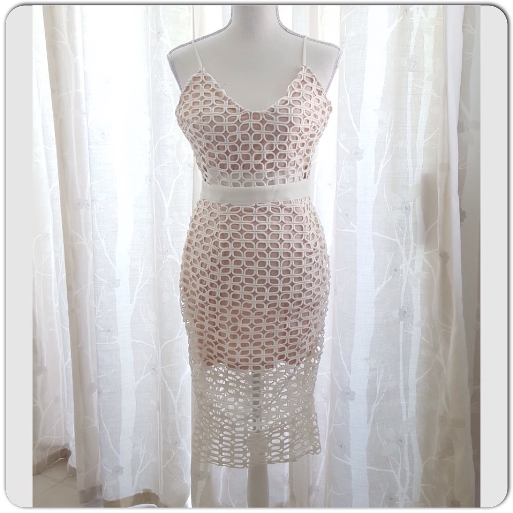 Dress - Picture 1 of 4